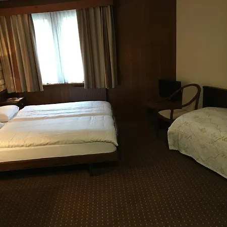 Restaurant La Porte D'octodure Hotel Martigny-Combe