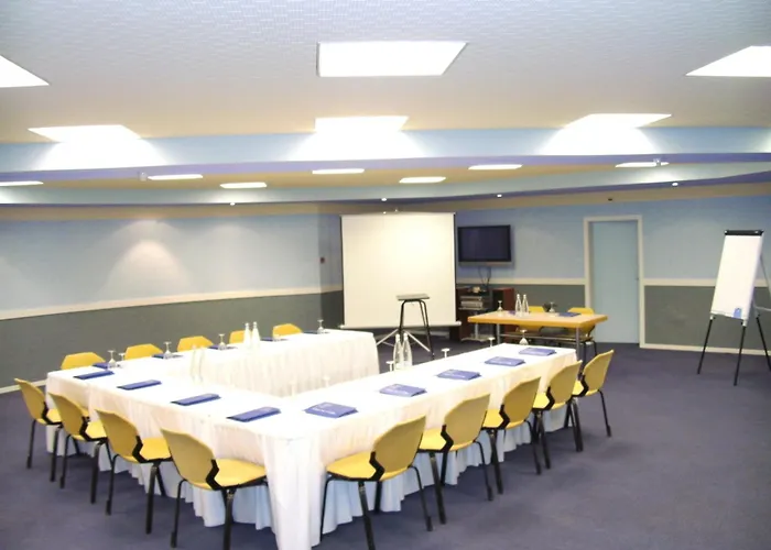 Hotel Restaurant La Porte D'octodure 3*