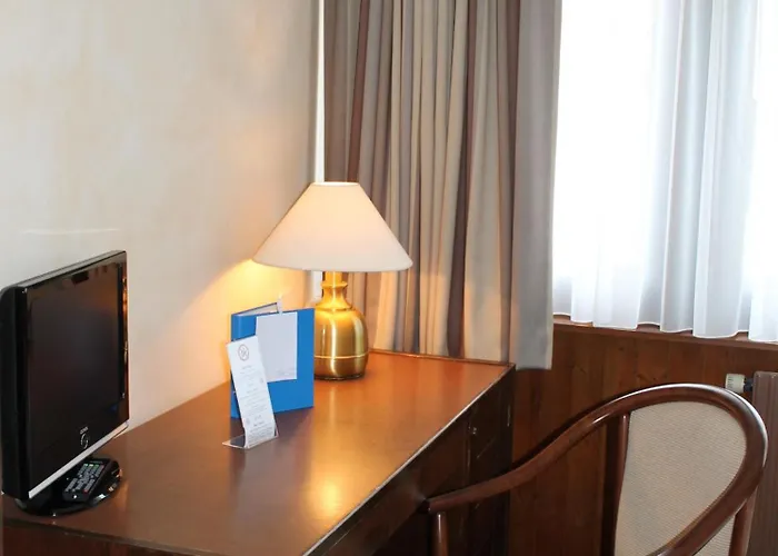 Hotel Restaurant La Porte D'octodure Martigny-Combe