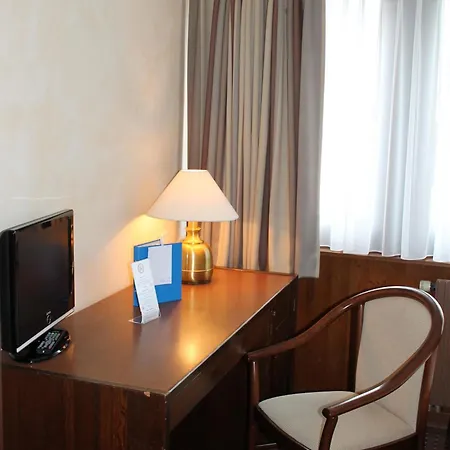 Hotell Restaurant La Porte D'octodure Martigny-Combe