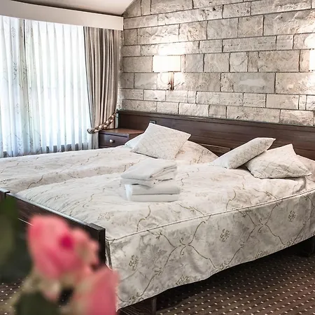 Restaurant La Porte D'octodure Hotell